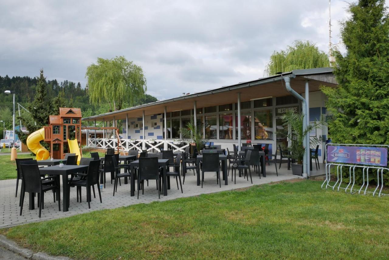 Camping Roznov Roznov pod Radhostem Exterior photo